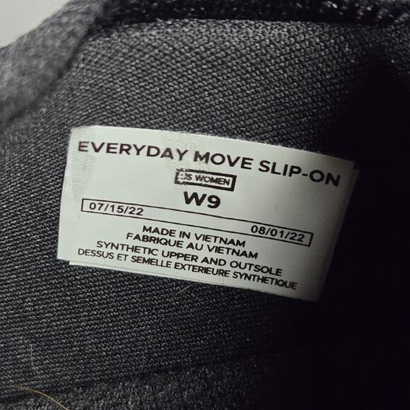 Vessi Everyday Move Slip On Womens Size 9 Waterproof Shoes Sneakers Black White